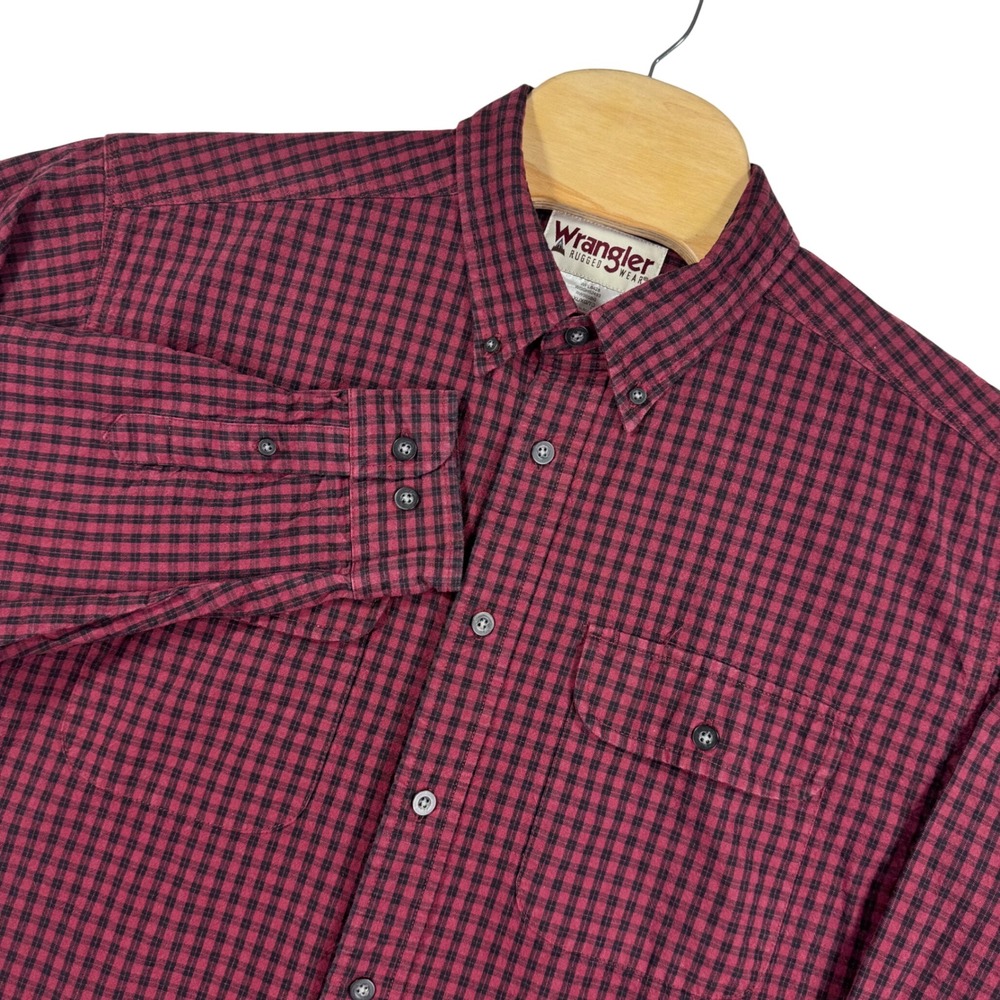 Wrangler Rugged Wear Shirt Mens XL Red Black Check Plaid Button Down Heavyweight